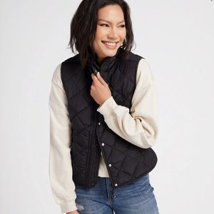 Z SUPPLY BLACK QUILTED VEST